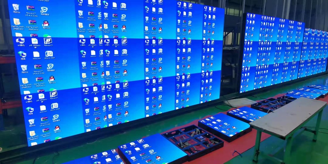 다채로운 실내 LED 벽 화면 패널 P3.91 P5.95 고정 설치