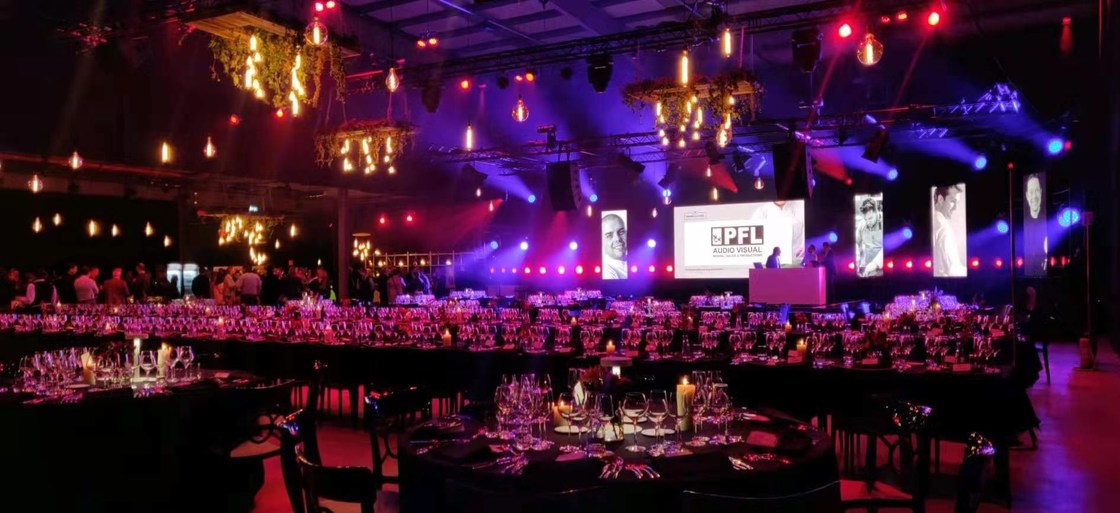 스테이지 실내 LED 디스플레이 스크린 500X500mm 캐비닛 P2.6 P2.9 P3.9 P5.95