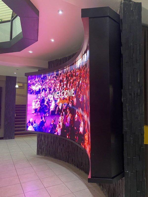 RGB HD 스테이지 이벤트 LED 디스플레이 콘서트용 유연한 다채색
